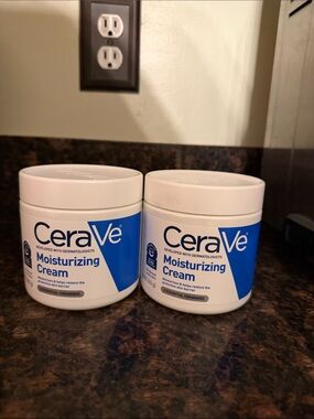 CeraVe Moisturizing Cream